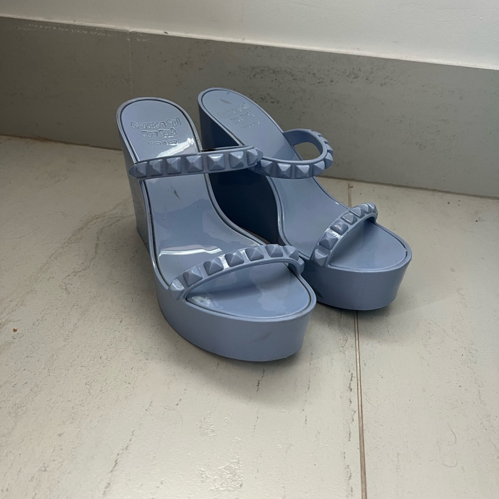Carmen Sol Lavender Wedge Sandals